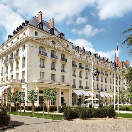Waldorf Astoria Versailles - Trianon Palace Exterior photo The hotel in 2012