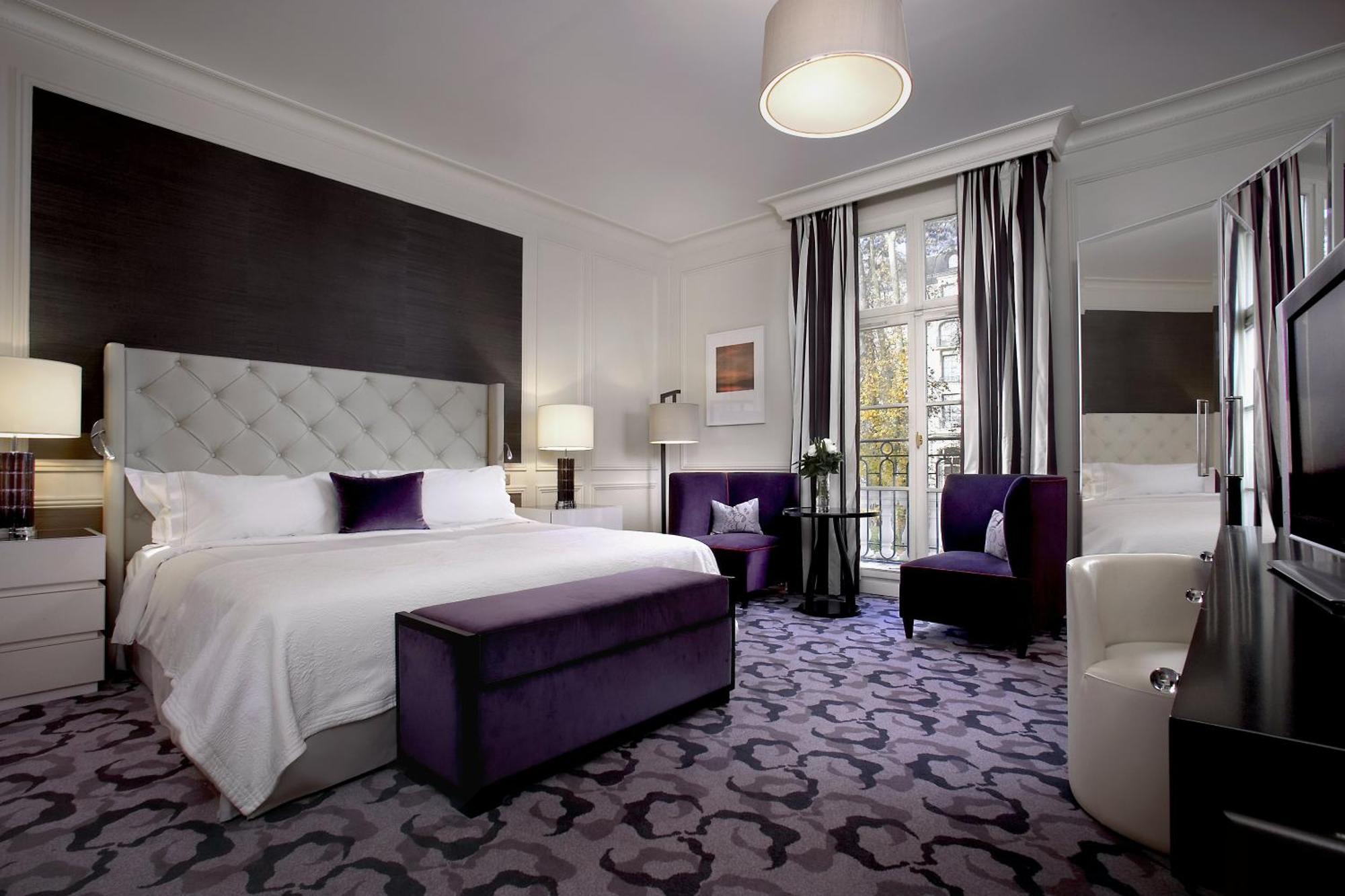 Waldorf Astoria Versailles - Trianon Palace Exterior photo A suite at the Mandarin Oriental, Paris
