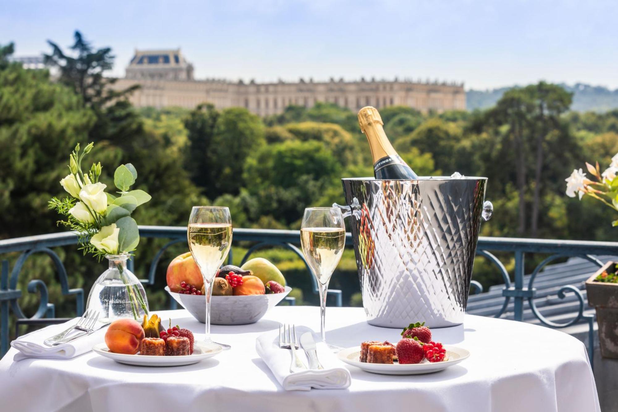 Waldorf Astoria Versailles - Trianon Palace Exterior photo Champagne